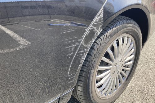 メルセデスベンツ、マイバッハ、Sクラス、リアドア、クォーターパネル、キズ、凹み、修理、塗装、