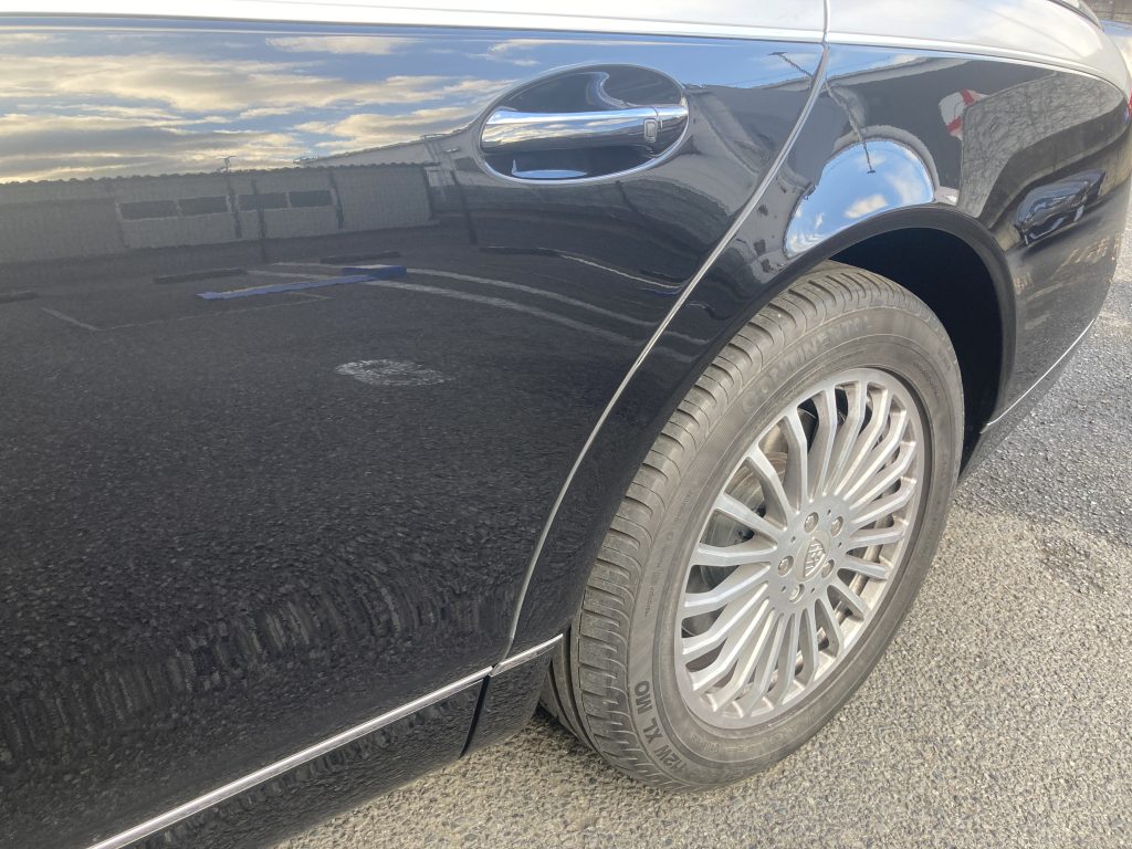 メルセデスベンツ、マイバッハ、Sクラス、リアドア、クォーターパネル、キズ、凹み、修理、塗装、